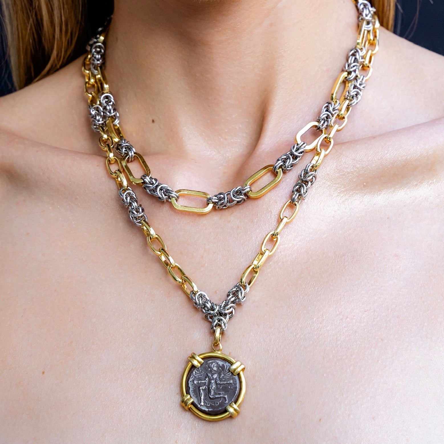 DEJA VU - Retro Clip Choker