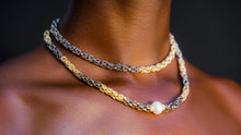 Load image into Gallery viewer, DEJA VU - Pearl Necklace
